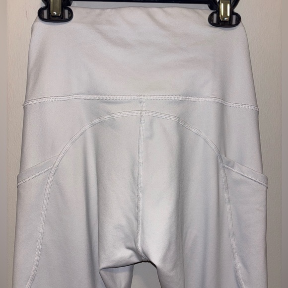 Bluish-White Leggings With Pockets | SM - Picture 4 of 7